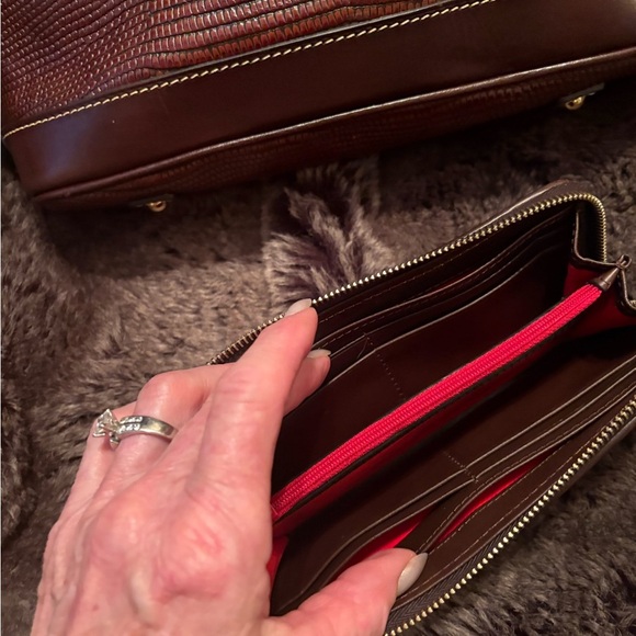 Dooney & Bourke Textured Brown Leather Bag and Wallet - Picture 2 of 12